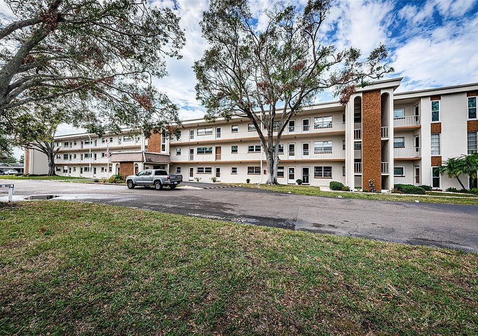 1st image of 5880 38TH AVENUE N #108