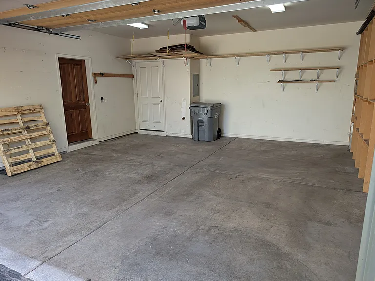 530 Evans Ct — Photo 19
