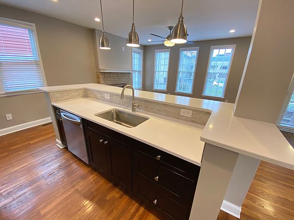 5th image of 2060-2062 Tuller St