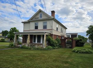 30 Meade St, Buckhannon, WV 26201