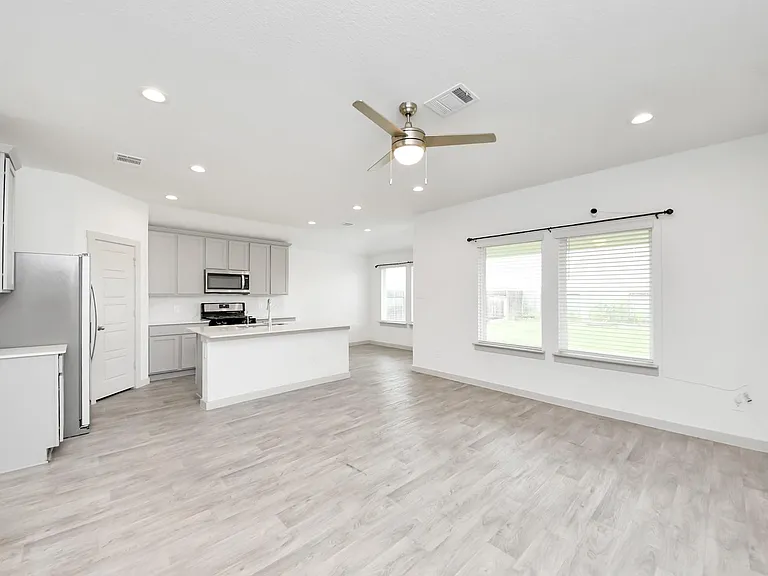 7923 Cattleman Valley Dr — Photo 5