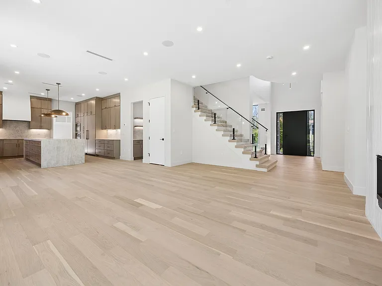 242 Hardenburgh Ave — Photo 13