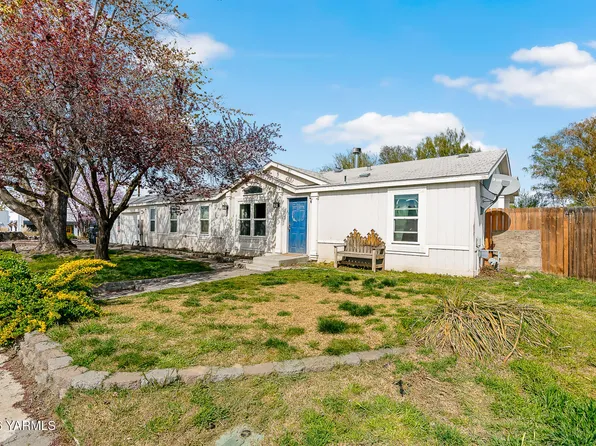 101 Northstone Pkwy, Zillah, WA 98953