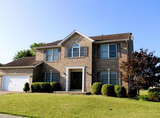 318 Edbrooke Dr, Shiloh, IL 62221