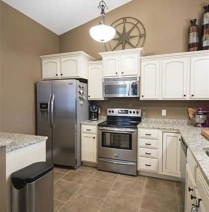 5th image of 4540 N Thornhill Dr