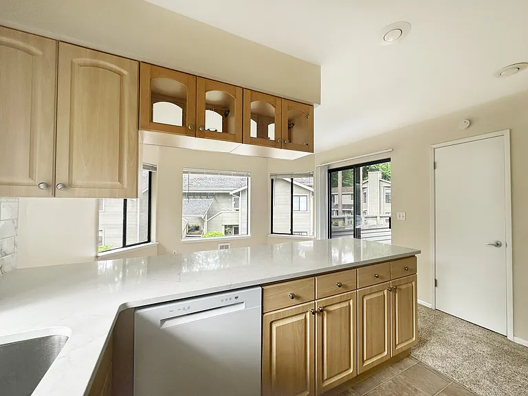 9009 Avondale Rd NE #B203 — Photo 5