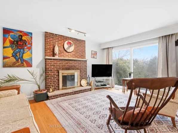 84 Hadrian Dr, Toronto, ON M9W 1V4