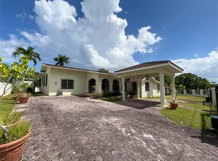 A 5 Green Valley St, Guaynabo, PR 00966