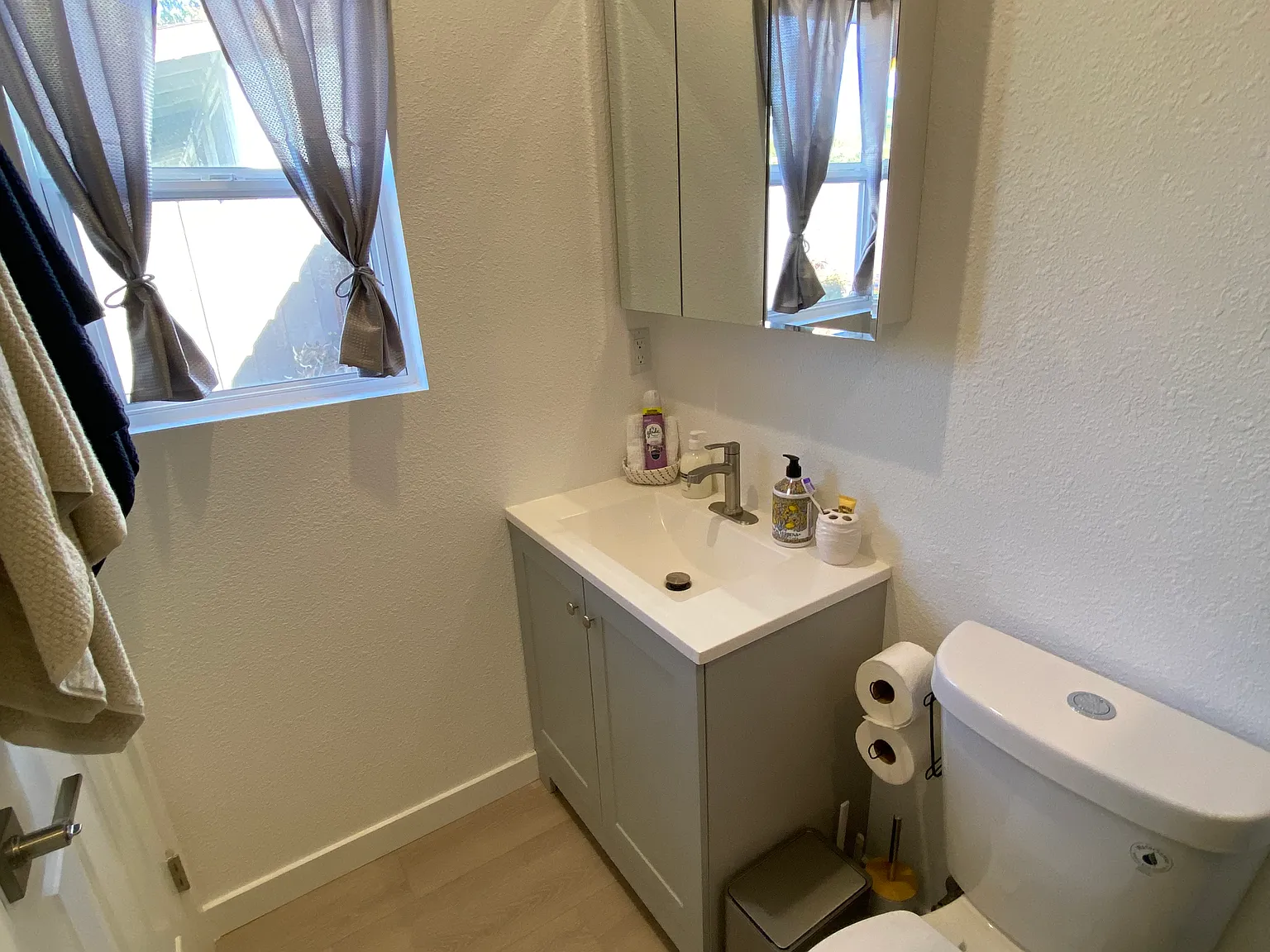 Studio, 265 sqft, $1,950 — Photo 3