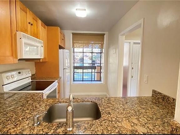 2nd image of 2307 SW 15th St APT 6