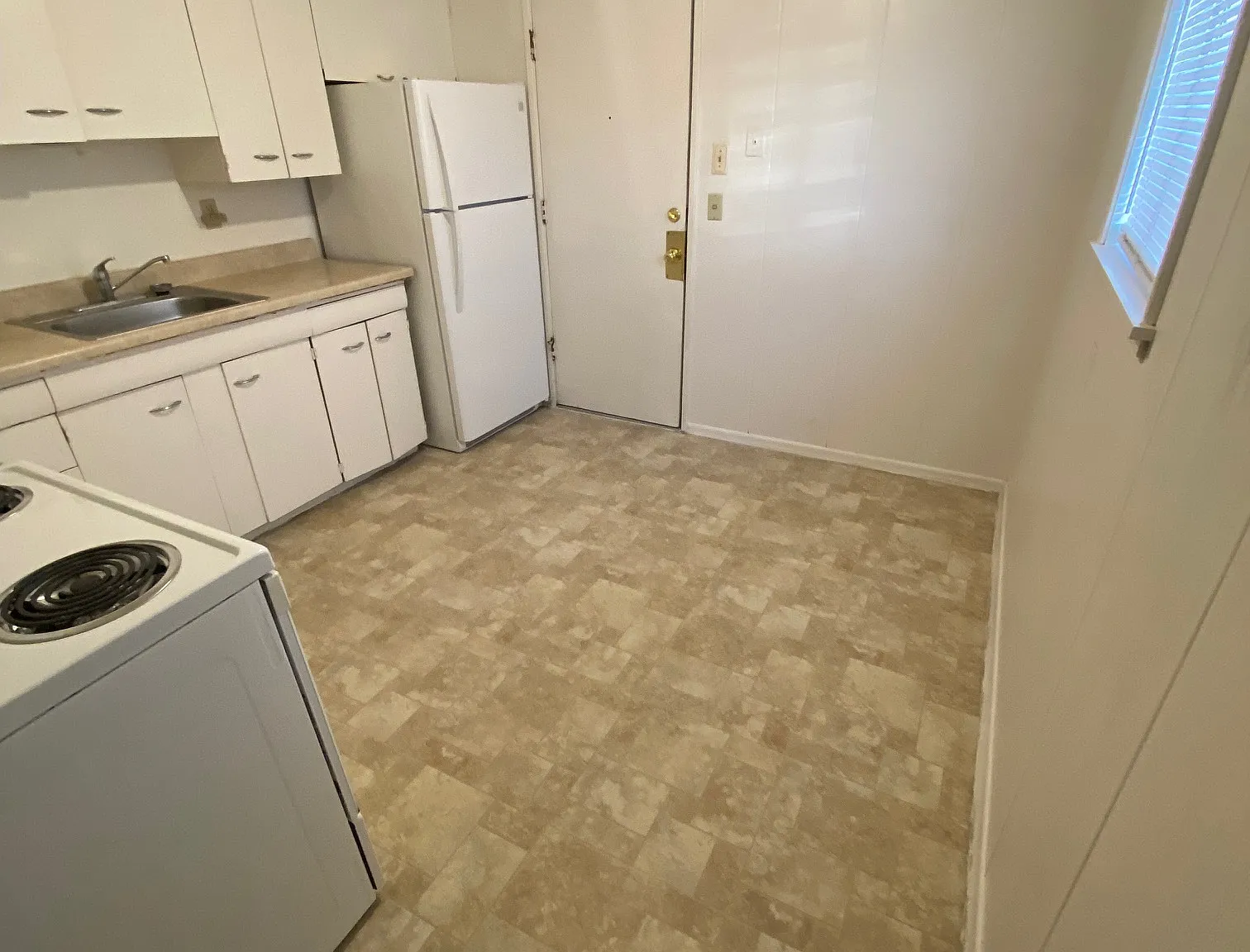 2 bed, 800 sqft, $1,195 — Photo 2