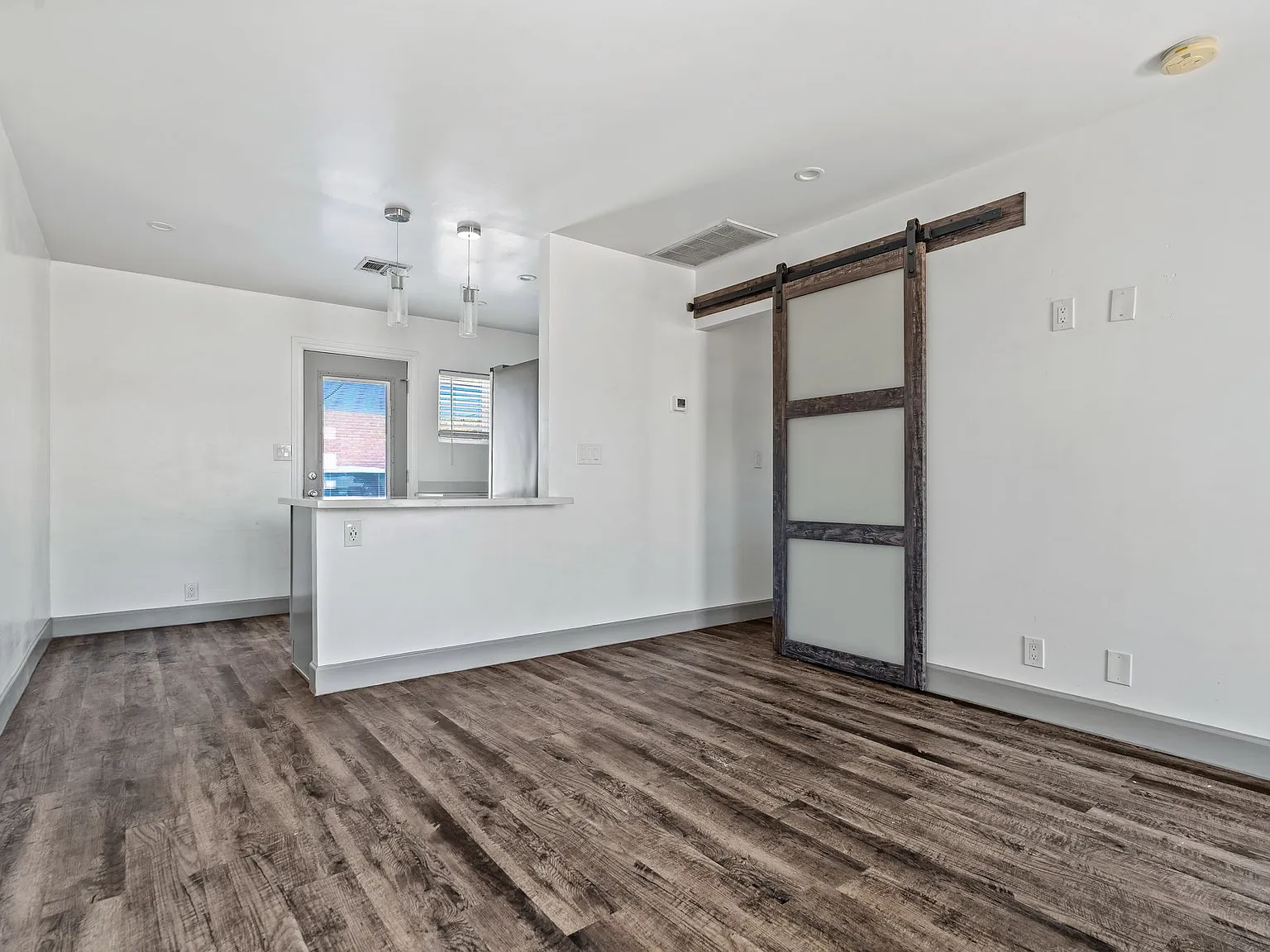 8602 N 3rd St — Photo 3