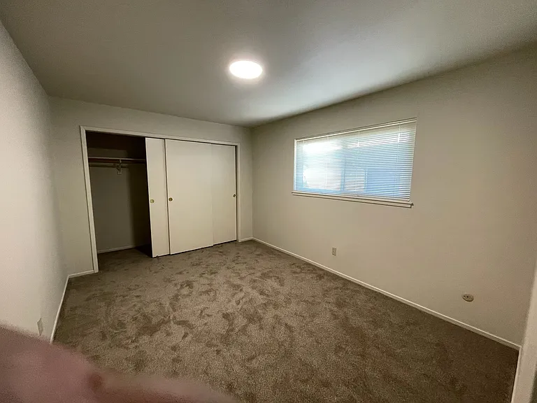 2253 2nd Ave #7 — Photo 8