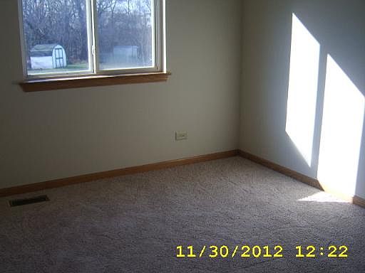 4th image of 2448 N Sheffield Ct