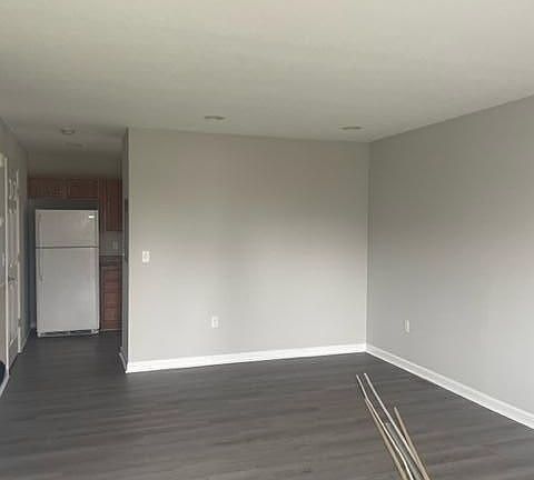 2nd image of 504 S Center St #4