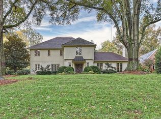 4024 Foxcroft Rd, Charlotte, NC 28211