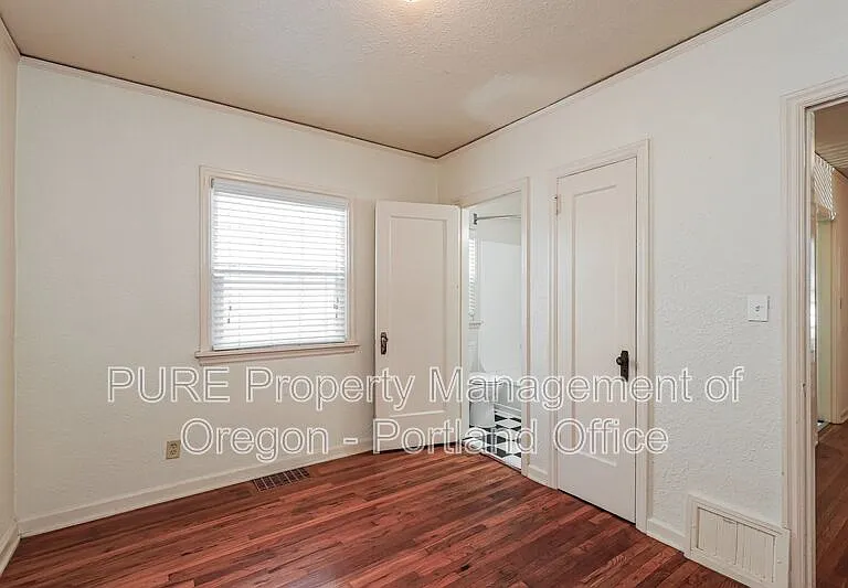 715 NE 20th Ave #1 — Photo 11