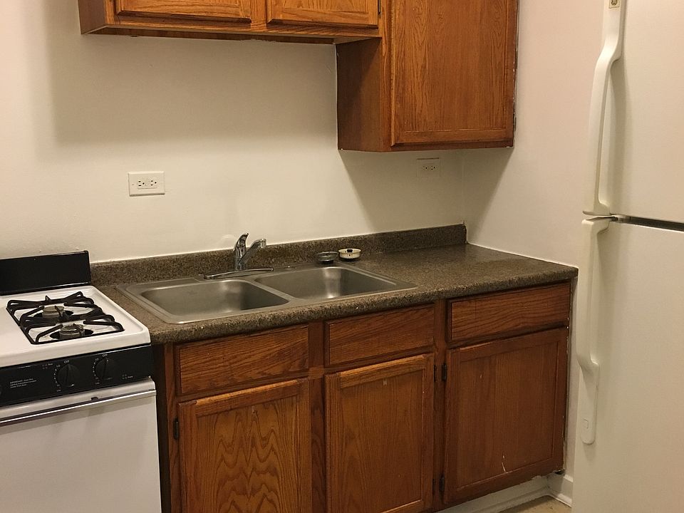2nd image of 1610 N Mason Ave APT 303
