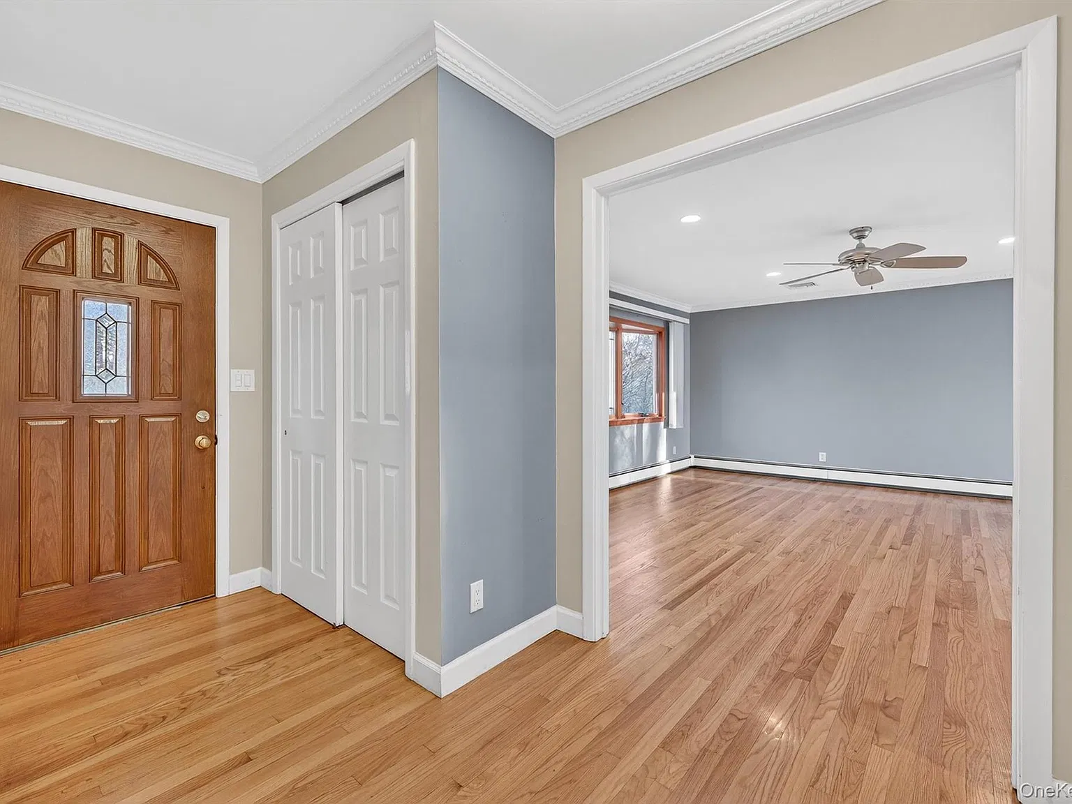 3 bed, 2.0 bath, 2048 sqft, $5,250 — Photo 4