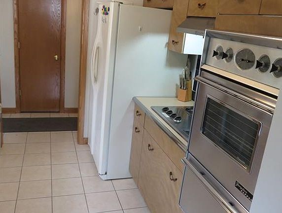 5th image of 2974 Algonquin Dr