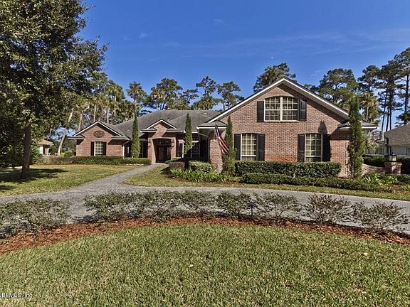 3rd image of 8126 Seven Mile Dr