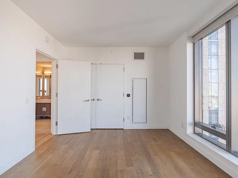 99 Hudson St #1701 — Photo 2