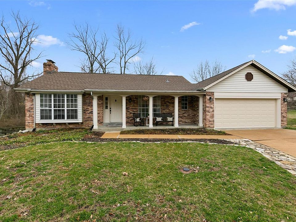 1st image of 206 Golden Valley Dr