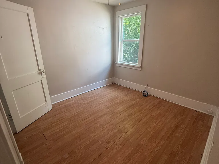 214 5th Ave #1 — Photo 5