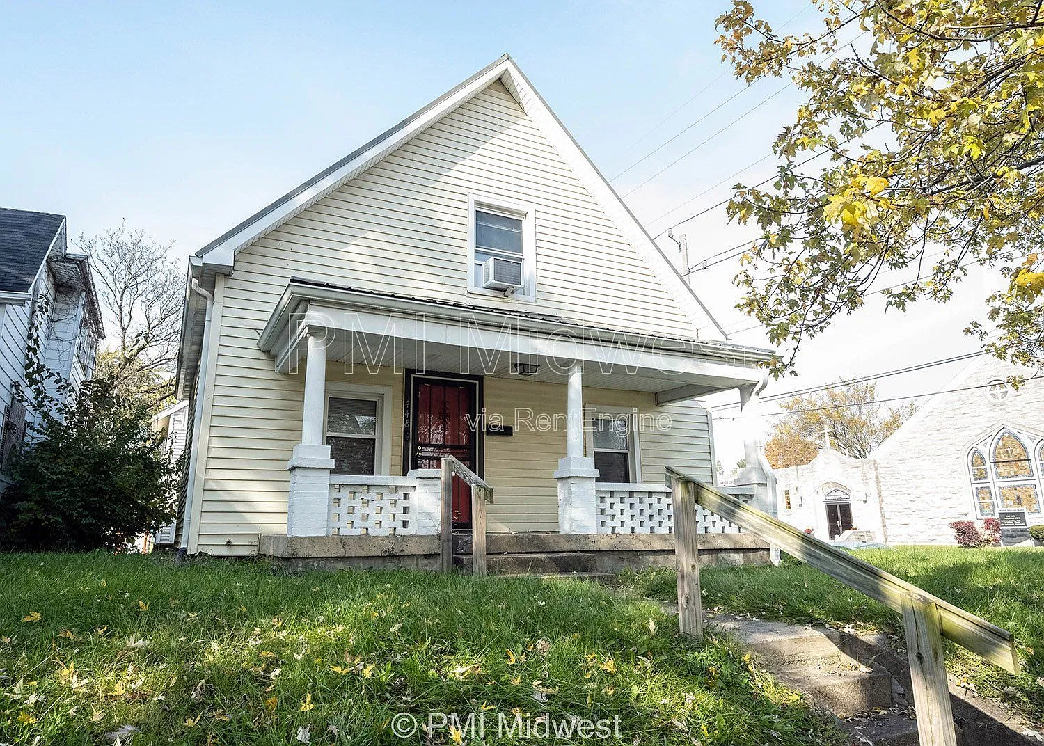 2 bed, 1.5 bath, 1092 sqft, $1,099 — Photo 1