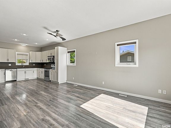 3rd image of 406 3rd Street