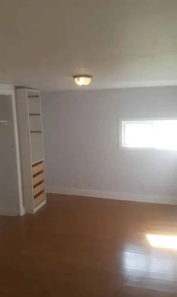 4 Bedroom 2.5 Bathroom Single Family Home — Photo 4