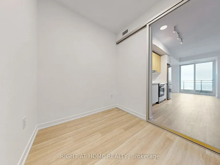 9751 Markham Rd #B-2207 — Photo 31