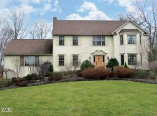 2500 Huntington Tpke, Trumbull, CT 06611