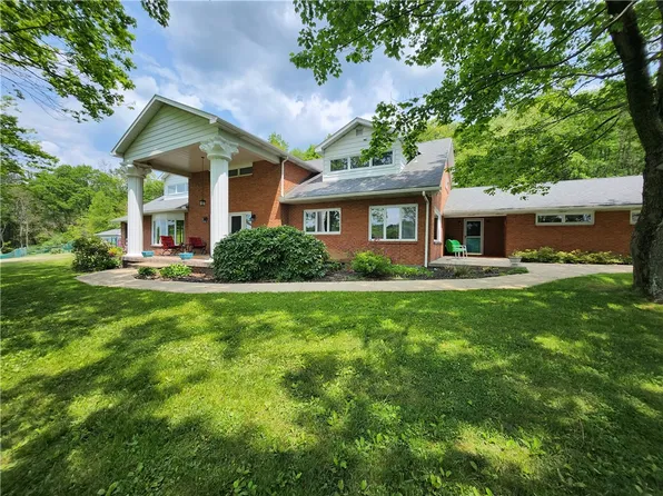 265 State Route 271, Ligonier, PA 15658