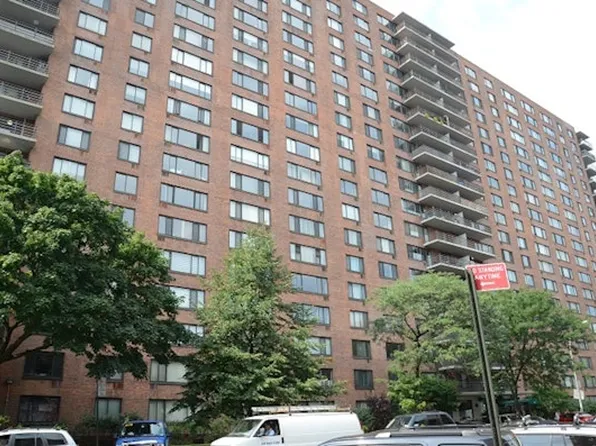 400 Central Park West image 11 of 11