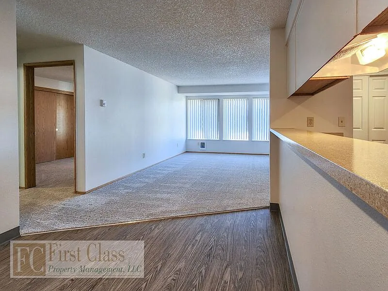 2 bed, 1.0 bath, 950 sqft, $1,445 — Photo 4