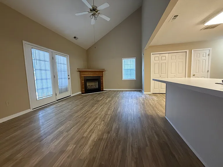 3445 Westgate Dr #1 — Photo 9