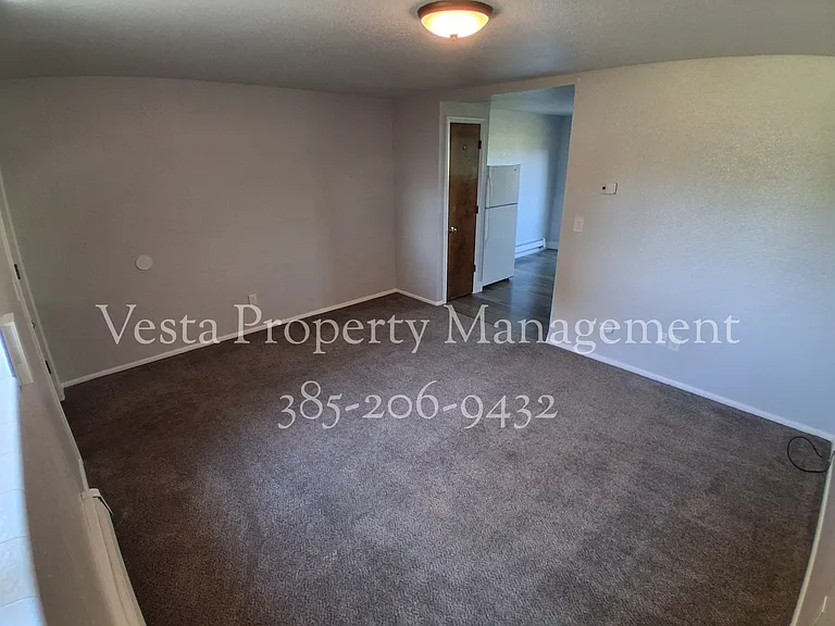 301 W 500 N #3 — Photo 12