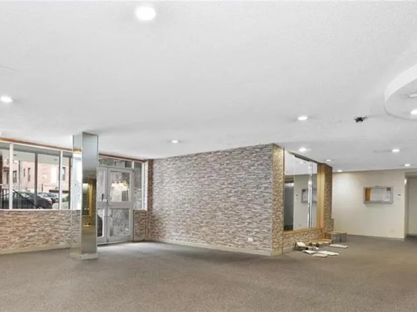 2400 East 3rd Street 406 image 3 of 18