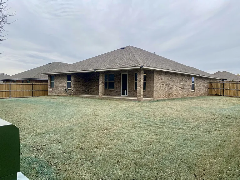 1144 Osprey Dr — Photo 14