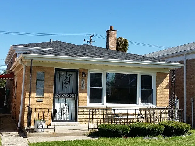 9337 S Green St photo 1
