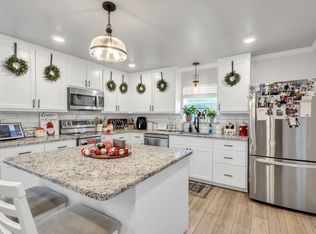 1112 N Oak St, Leonard, TX 75452