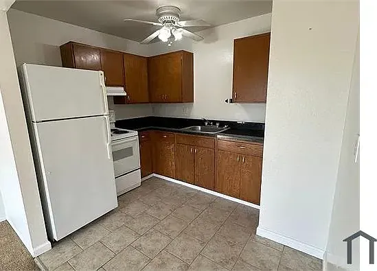 95 Clarendon Rd #4 — Photo 2