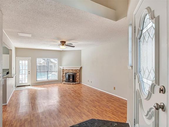 3rd image of 2323 Cuesta Ln