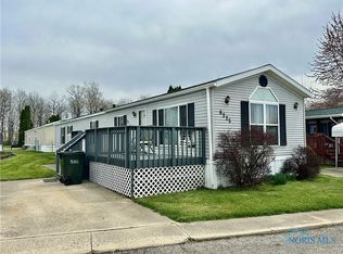 8225 Oakwood Dr, Findlay, OH 45840