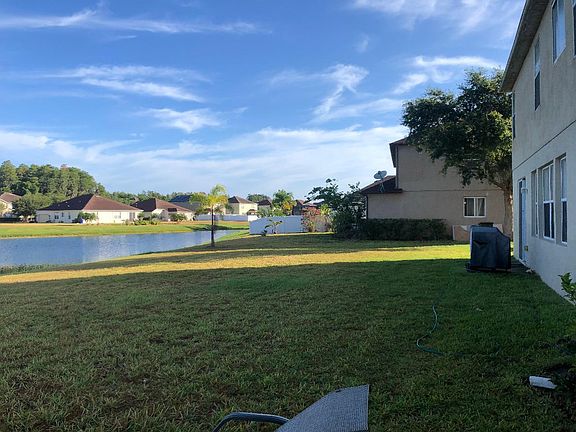 View to the Lake & Back of the House