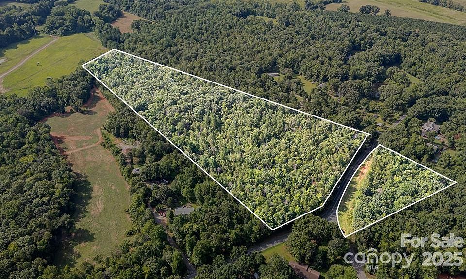 2nd image of 1006 Cane Manor Ct #7