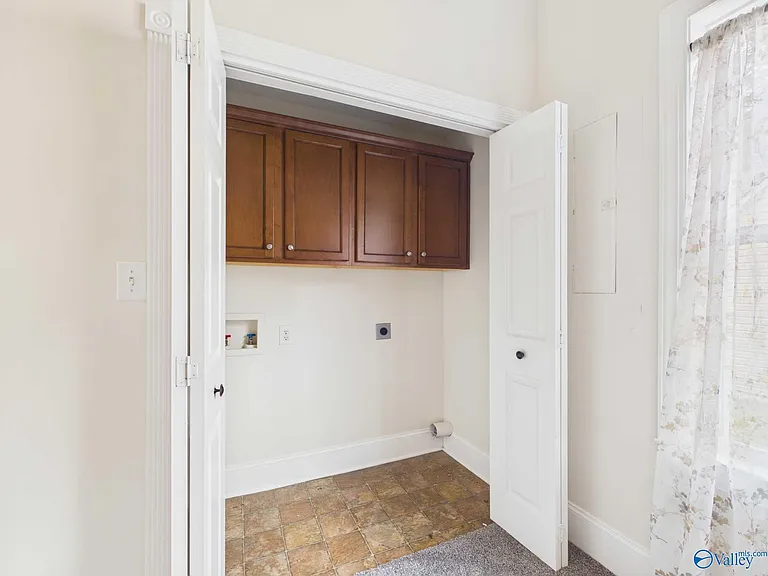 501 Prospect Dr SE — Photo 21