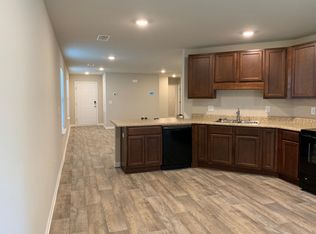 639 Earl Godwin Rd, Freeport, FL 32439