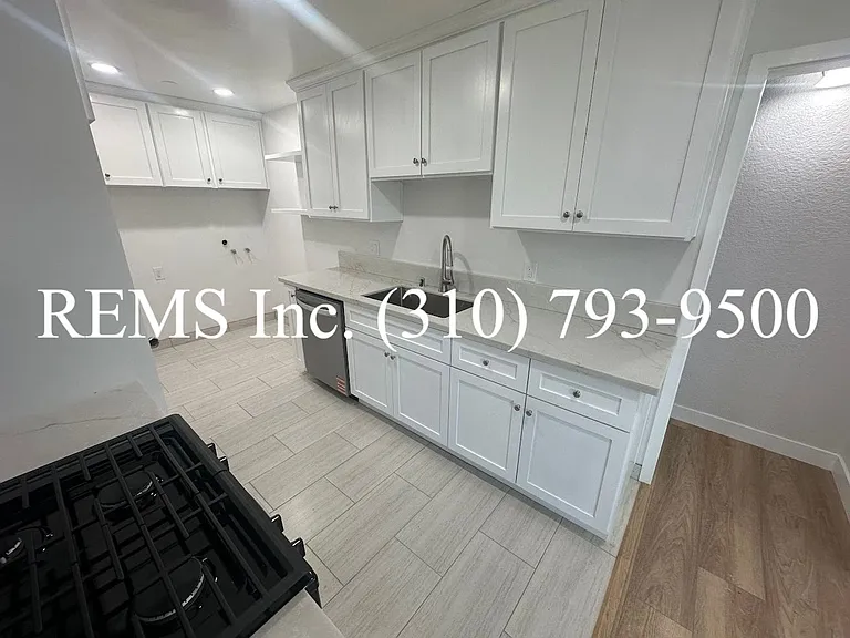 25021 Oak St — Photo 7